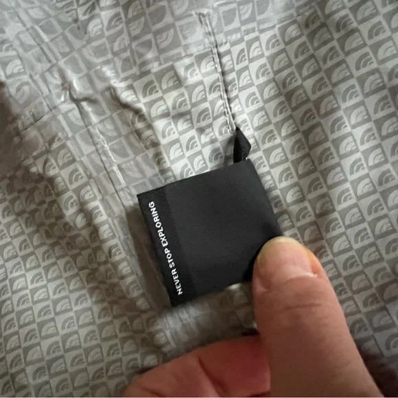 The North Face Women's Alta Vista Rain Jacket in Almond Butter - Size S - Picture 9 of 14